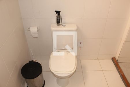 Banheiro de apartamento para alugar com 1 quarto, 30m² em Jardim Petrópolis, Cotia