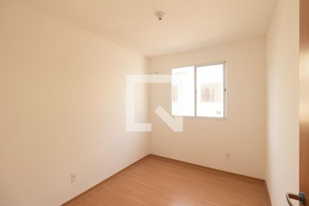 Quarto 2 de apartamento para alugar com 2 quartos, 42m² em Inhoaíba, Rio de Janeiro