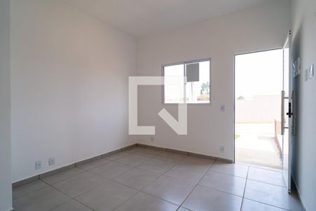 Sala de casa de condomínio para alugar com 1 quarto, 58m² em Jd Sta. Paulina, Sorocaba