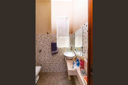 Lavabo de casa para alugar com 4 quartos, 310m² em Santa Lúcia, Belo Horizonte