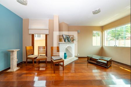 Sala 1 de casa à venda com 4 quartos, 310m² em Santa Lúcia, Belo Horizonte