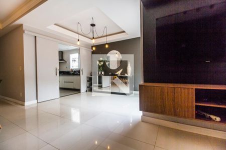 Sala de TV de casa de condomínio à venda com 4 quartos, 168m² em Tamboré, Santana de Parnaíba