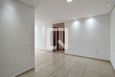 Sala de apartamento para alugar com 2 quartos, 70m² em Vila Caiçara, Praia Grande