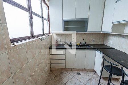 Cozinha de casa à venda com 3 quartos, 360m² em São José, Belo Horizonte