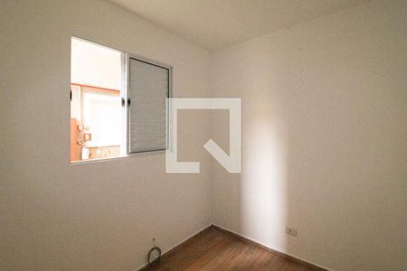 Quarto 2 de apartamento para alugar com 2 quartos, 40m² em Vila Mazzei, São Paulo