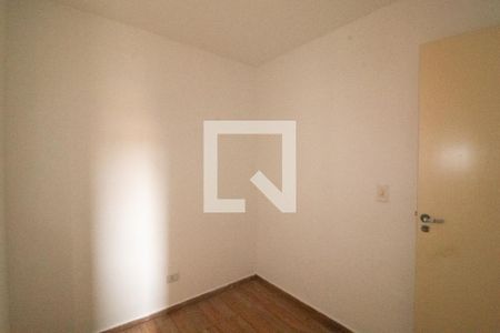 Quarto 2 de apartamento para alugar com 2 quartos, 40m² em Vila Mazzei, São Paulo