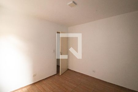 Quarto 1 de apartamento para alugar com 2 quartos, 40m² em Vila Mazzei, São Paulo