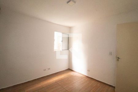 Quarto 1 de apartamento para alugar com 2 quartos, 40m² em Vila Mazzei, São Paulo