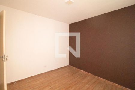 Quarto 2 de apartamento para alugar com 2 quartos, 40m² em Vila Mazzei, São Paulo