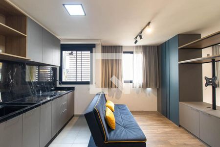 Sala/Cozinha de apartamento para alugar com 1 quarto, 32m² em Centro, Curitiba