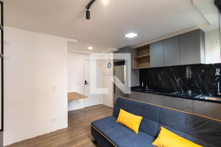 Sala/Cozinha de apartamento para alugar com 1 quarto, 32m² em Centro, Curitiba