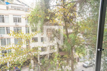 Vista Sala de apartamento para alugar com 3 quartos, 123m² em Botafogo, Rio de Janeiro