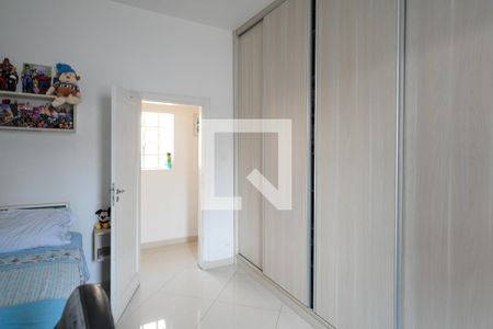 Quarto 2 de casa para alugar com 2 quartos, 80m² em Vila Brasilio Machado, São Paulo