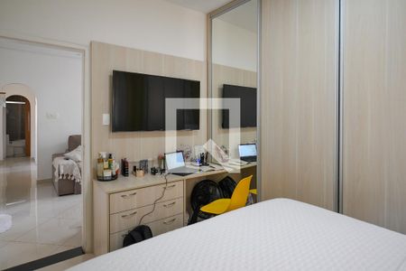 Quarto 2 de casa para alugar com 2 quartos, 80m² em Vila Brasilio Machado, São Paulo