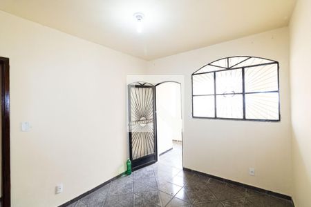 Sala de casa para alugar com 2 quartos, 80m² em Senador Vasconcelos, Rio de Janeiro