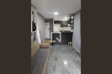 Sala de apartamento para alugar com 2 quartos, 45m² em Vila Antonieta, São Paulo