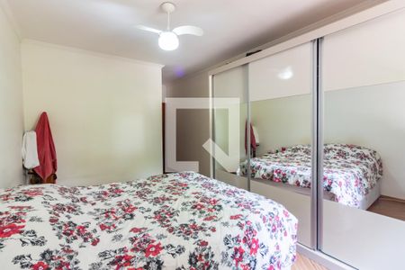 Casa à venda com 240m², 4 quartos e 4 vagas Casa à venda com 240m², 4 quartos e 4 vagasQuarto 3