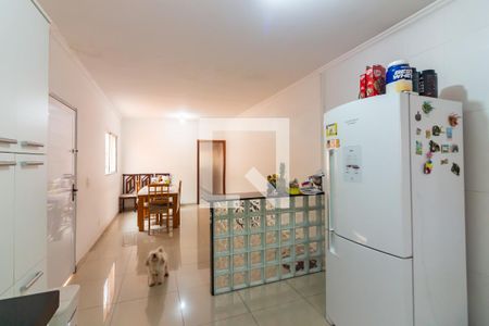 Casa à venda com 240m², 4 quartos e 4 vagas Casa à venda com 240m², 4 quartos e 4 vagasCozinha