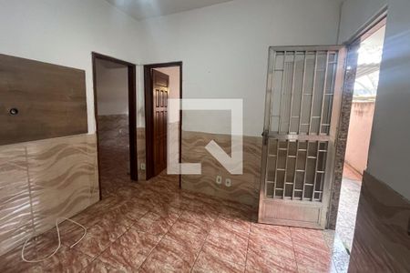 Sala de casa para alugar com 2 quartos, 70m² em Engenho do Porto, Duque de Caxias