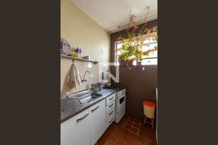 Cozinha de kitnet/studio à venda com 1 quarto, 26m² em Partenon, Porto Alegre