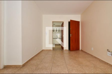 Sala de estar de apartamento à venda com 2 quartos, 60m² em Santa Ines, Belo Horizonte