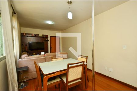 Sala 2 ambientes de apartamento à venda com 3 quartos, 110m² em Fernão Dias, Belo Horizonte