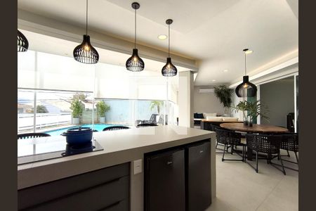 Casa de condomínio à venda com 452m², 3 quartos e 4 vagas Casa de condomínio à venda com 452m², 3 quartos e 4 vagasÁrea comum