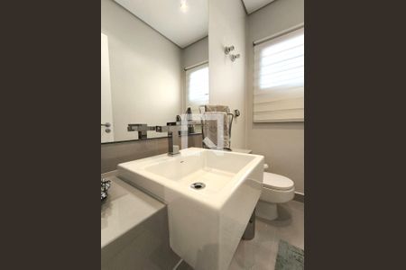 Casa de condomínio à venda com 452m², 3 quartos e 4 vagas Casa de condomínio à venda com 452m², 3 quartos e 4 vagasÁrea comum