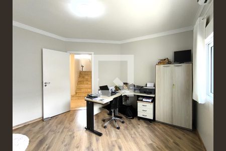 Casa de condomínio à venda com 452m², 3 quartos e 4 vagas Casa de condomínio à venda com 452m², 3 quartos e 4 vagasSuíte 3