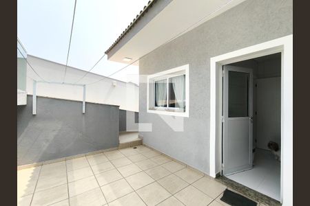 Casa de condomínio à venda com 452m², 3 quartos e 4 vagas Casa de condomínio à venda com 452m², 3 quartos e 4 vagasÁrea comum