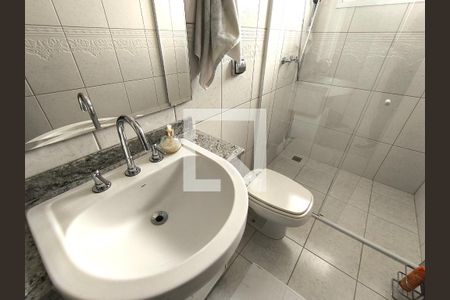 Casa de condomínio à venda com 452m², 3 quartos e 4 vagas Casa de condomínio à venda com 452m², 3 quartos e 4 vagasSuíte 2