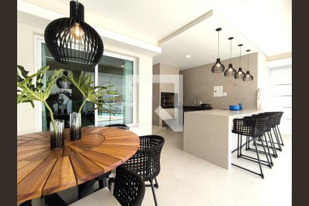 Casa de condomínio à venda com 452m², 3 quartos e 4 vagas Casa de condomínio à venda com 452m², 3 quartos e 4 vagasÁrea comum