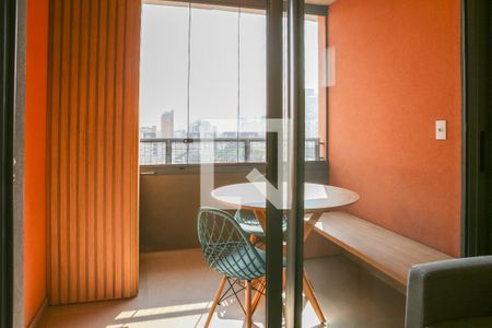 Vista da Sala e Cozinha de apartamento para alugar com 1 quarto, 34m² em Perdizes, São Paulo