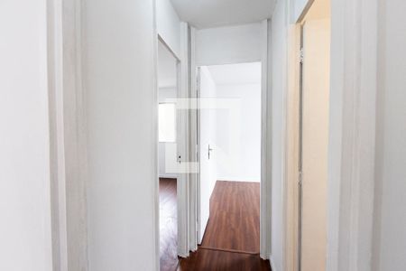 Corredor de apartamento à venda com 3 quartos, 72m² em Vila Pompéia, São Paulo