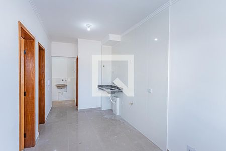 Sala e cozinha de apartamento para alugar com 2 quartos, 40m² em Jardim Mangalot, São Paulo