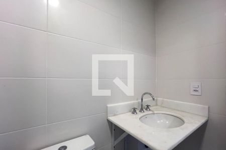 Banheiro de kitnet/studio para alugar com 1 quarto, 30m² em Ipiranga, São Paulo