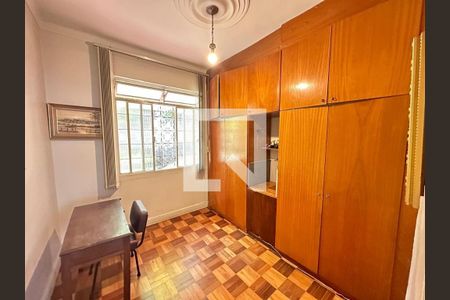 Casa à venda com 7 quartos, 300m² em Cruzeiro, Belo Horizonte