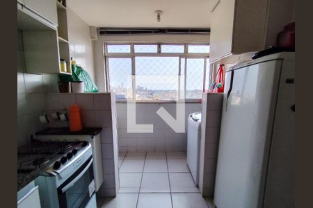 Cozinha de apartamento à venda com 3 quartos, 68m² em Carlos Prates, Belo Horizonte