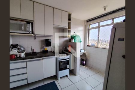 Cozinha de apartamento à venda com 3 quartos, 68m² em Carlos Prates, Belo Horizonte