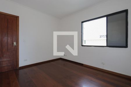 Suíte de casa para alugar com 3 quartos, 200m² em Vila Maria Luisa, São Paulo