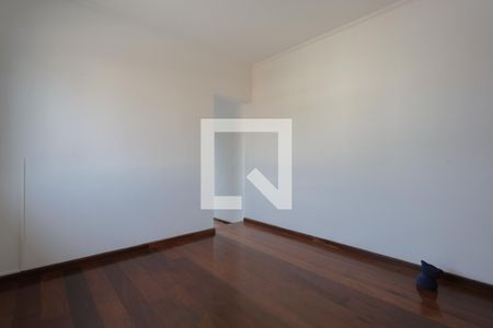 Suíte de casa à venda com 3 quartos, 200m² em Vila Maria Luisa, São Paulo