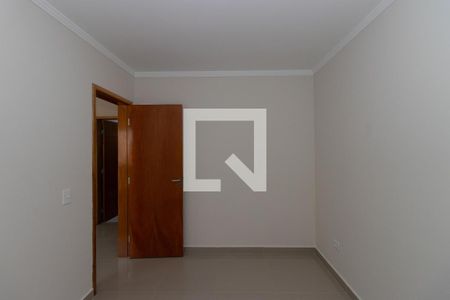 Quarto 1 de apartamento para alugar com 2 quartos, 48m² em Vila Nivi, São Paulo