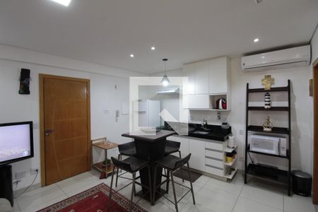 Sala, Copa e Cozinha de kitnet/studio para alugar com 1 quarto, 33m² em Indaiá, Belo Horizonte