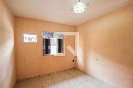 Quarto de casa para alugar com 1 quarto, 58m² em Centro, Nilópolis