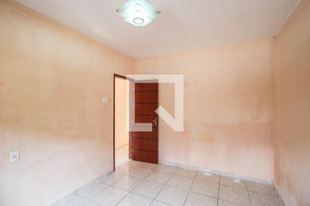 Quarto de casa para alugar com 1 quarto, 58m² em Centro, Nilópolis