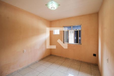 Quarto de casa para alugar com 1 quarto, 58m² em Centro, Nilópolis