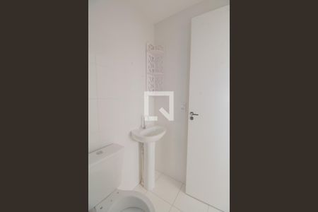 Banheiro de apartamento para alugar com 1 quarto, 26m² em Cidade Satelite Santa Barbara, São Paulo