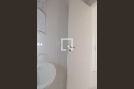 Banheiro de apartamento para alugar com 1 quarto, 26m² em Cidade Satelite Santa Barbara, São Paulo