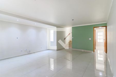 Sala de casa à venda com 3 quartos, 149m² em Vila Elvira, São Paulo