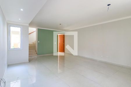 Sala de casa à venda com 3 quartos, 149m² em Vila Elvira, São Paulo